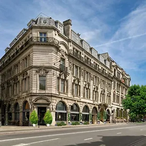 Tower Residences By Blue Orchid Londra